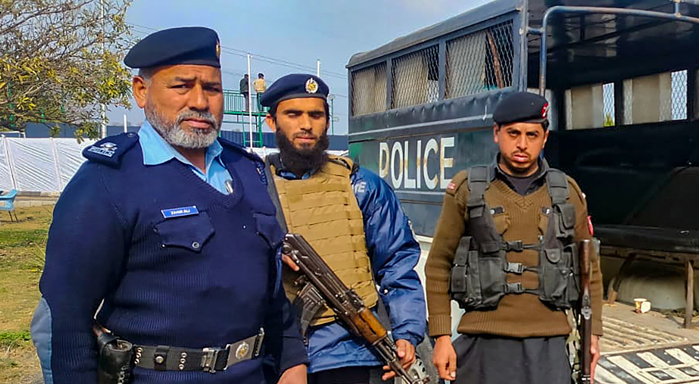 खतरनाक आतंकवादियों को छुड़ाने की कोशिश नाकाम, पाकिस्तान के हाई सिक्योरिटी जेल में आतंकी हमला, 15 की मौत