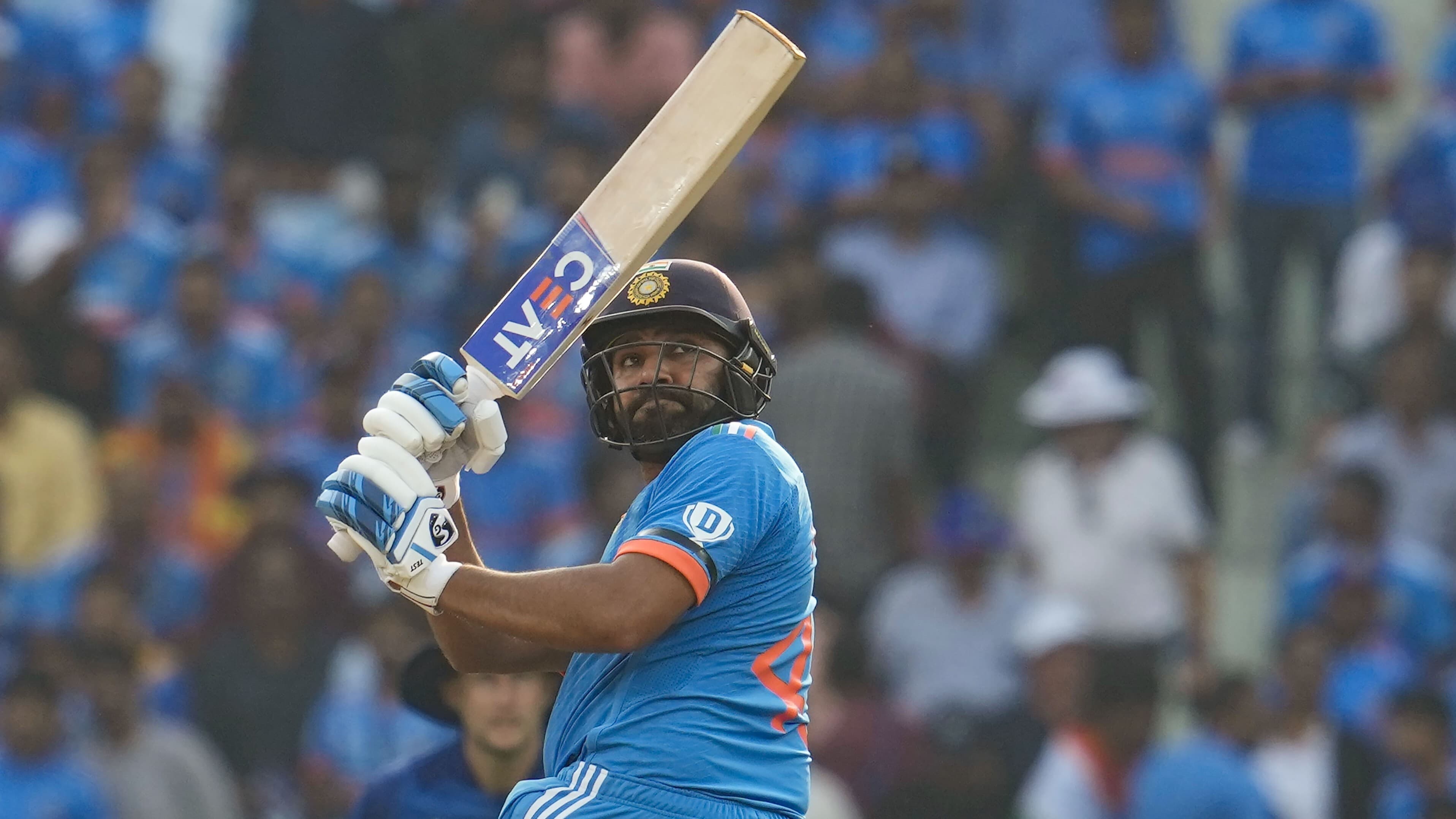 टी20 में इन खिलाड़ियों ने जड़े हैं सबसे अधिक शतक, देखें लिस्ट