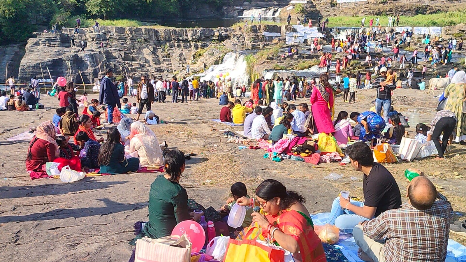 Goodbye 2023 : नव वर्ष के पूर्व संध्या पर आज पार्क व मंदिरों में उमड़ेंगे सैलानी