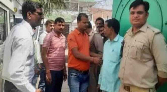 UP: अखिलेश यादव के करीबी इत्र कारोबारी के यहां छापा, कन्‍नौज में जीएसटी की स्‍पेशल ब्रांच का एक्‍शन जारी