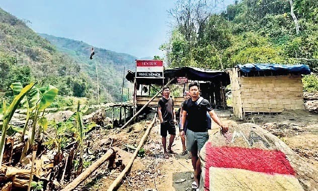 भारतीय फुटबॉलर नदी के किनारे कर रहा है मछलियों की रखवाली, खुद लगा रहा है गश्त, जानें क्या है पूरा मामला
