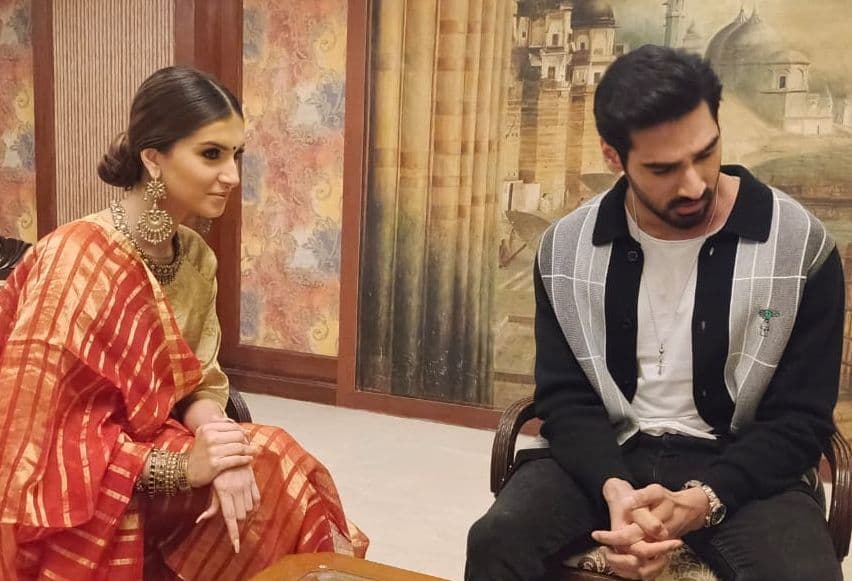 काशी की मस्ती और मुंह में बनारसी पान, ‘तड़प’ के प्रमोशन में ऐसे दिखे तारा सुतारिया और अहान शेट्टी