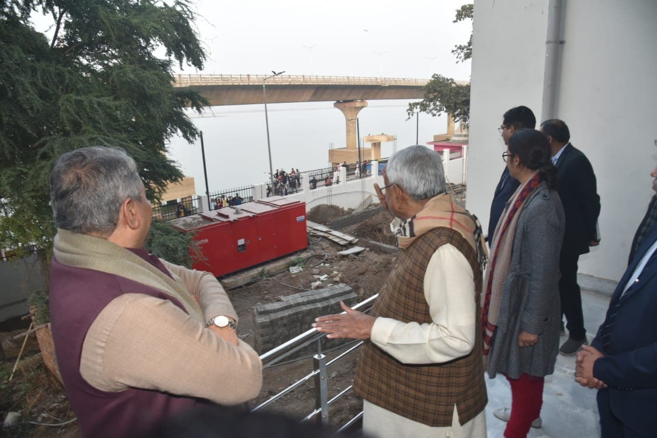 डॉल्फिन अनुसंधान केंद्र के निर्माणाधीन भवन को देखने पहुंचे नीतीश कुमार, अधिकारियों को दिये आवश्यक निर्देश