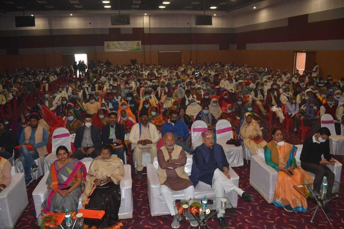 Varanasi News: छोटे किसान होंगे आत्मनिर्भर, पीएम मोदी के गुरु मंत्र को काशी के अन्नदाताओं ने किया स्वीकार