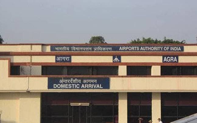 Agra News: आगरा से मुंबई का सफर करने वालों के लिए खुशखबरी, फिर से शुरू हो रही है उड़ान, जानें शेड्यूल
