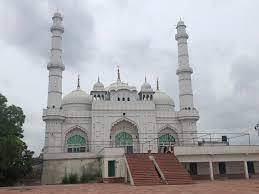 Teele Wali Masjid Case: मुस्लिम पक्ष की याचिका खारिज, कोर्ट ने सुनवाई योग्य माना मामला…