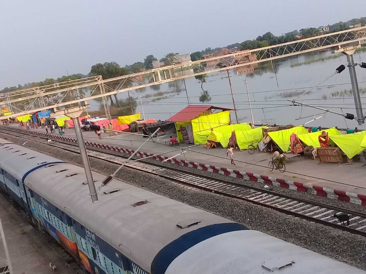 बिहार के 16 जिलों में बाढ़ से 32 लाख हुए पीड़ित, 16 की मौत