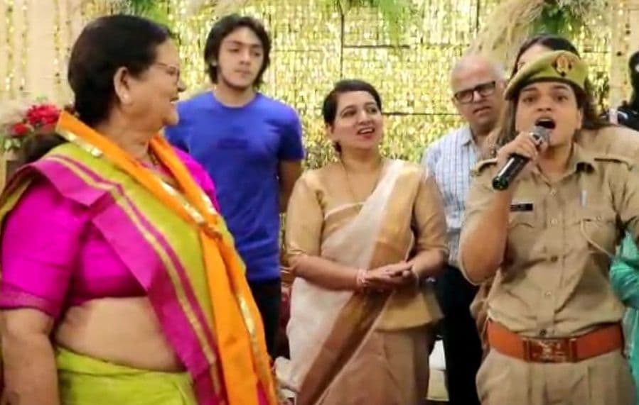 Kanpur News: करवाचौथ के त्योहार को लेकर सजा बाजार, चार दिवसीय प्रदर्शनी का शुभारंभ