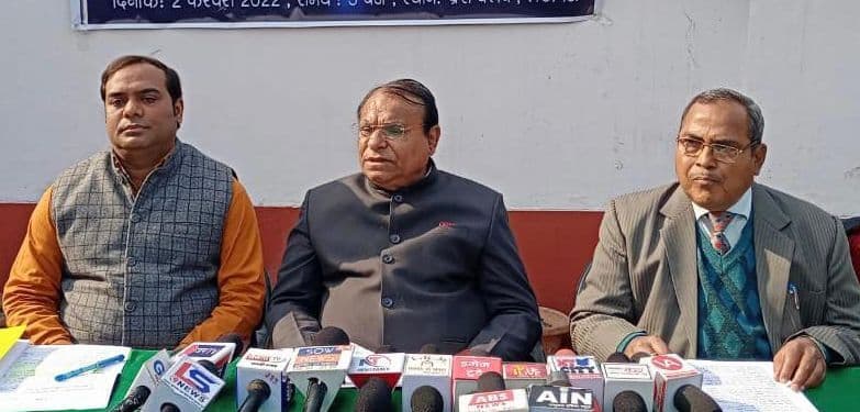 UP Chunav 2022: पहले फेज के 12 कैंडिडेट्स को शैक्षणिक योग्यता नहीं पता, 38% उम्मीदवार साक्षर