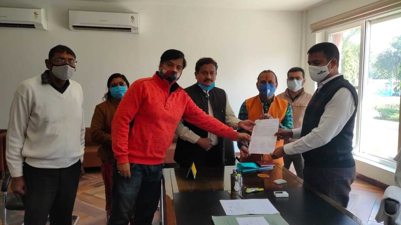 Ukraine Russia crisis: यूक्रेन में फंसे अलीगढ़ के 50 स्टूडेंट्स की 26 फरवरी से होगी घर वापसी