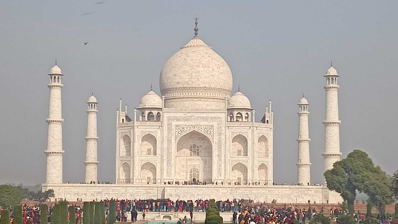 आगरा में लगातार बढ़ रहे कोरोना केस, रविवार को मिले 28 नए संक्रमित, लापरवाही का नतीजा आ रहा सामने