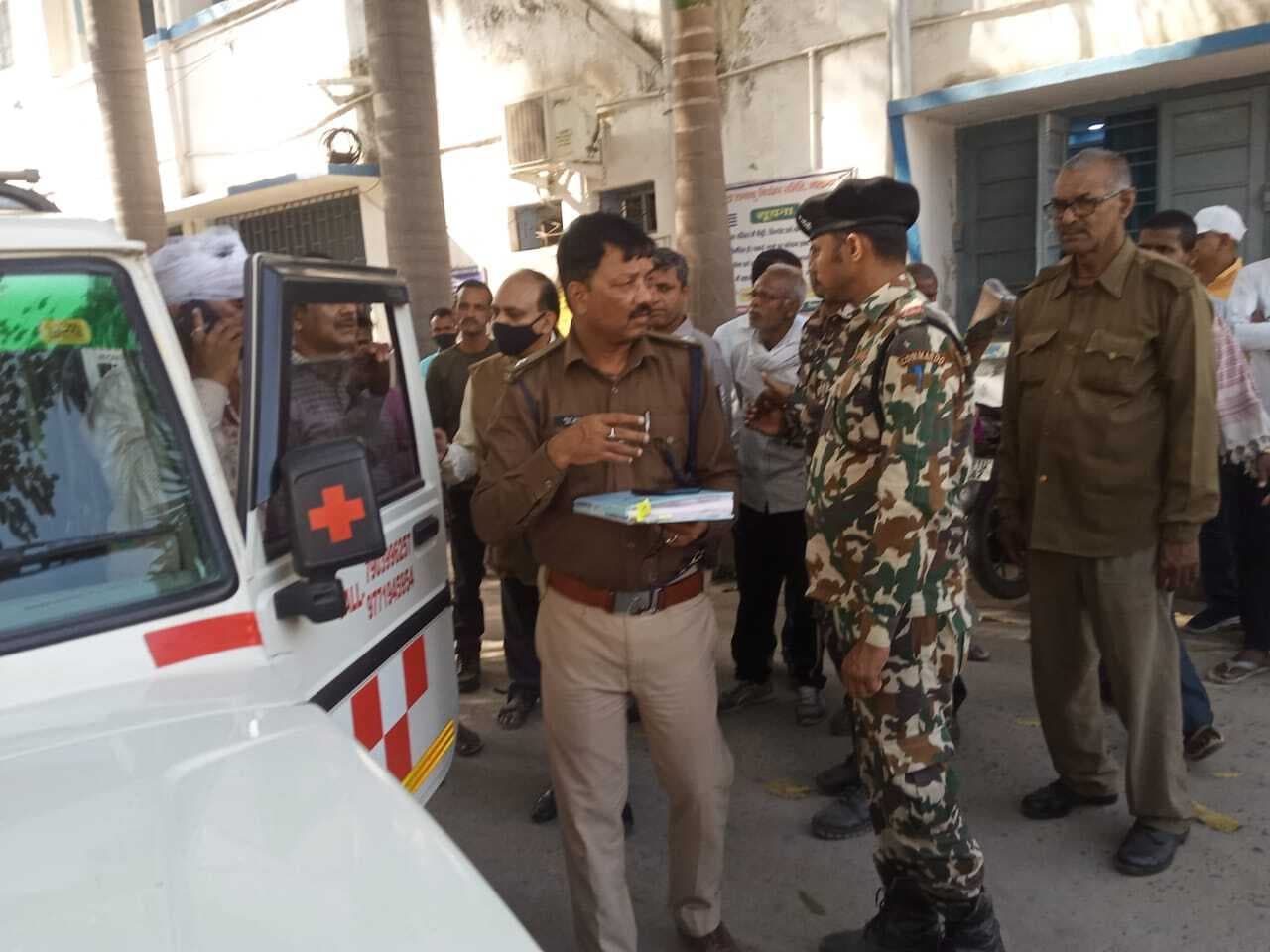 बिहारशरीफ  में LIC अधिकारी की सरेआम पीट पीटकर हत्या, बचाव में पहुंचे भाई पर भी हमला, LJP नेता पर केस