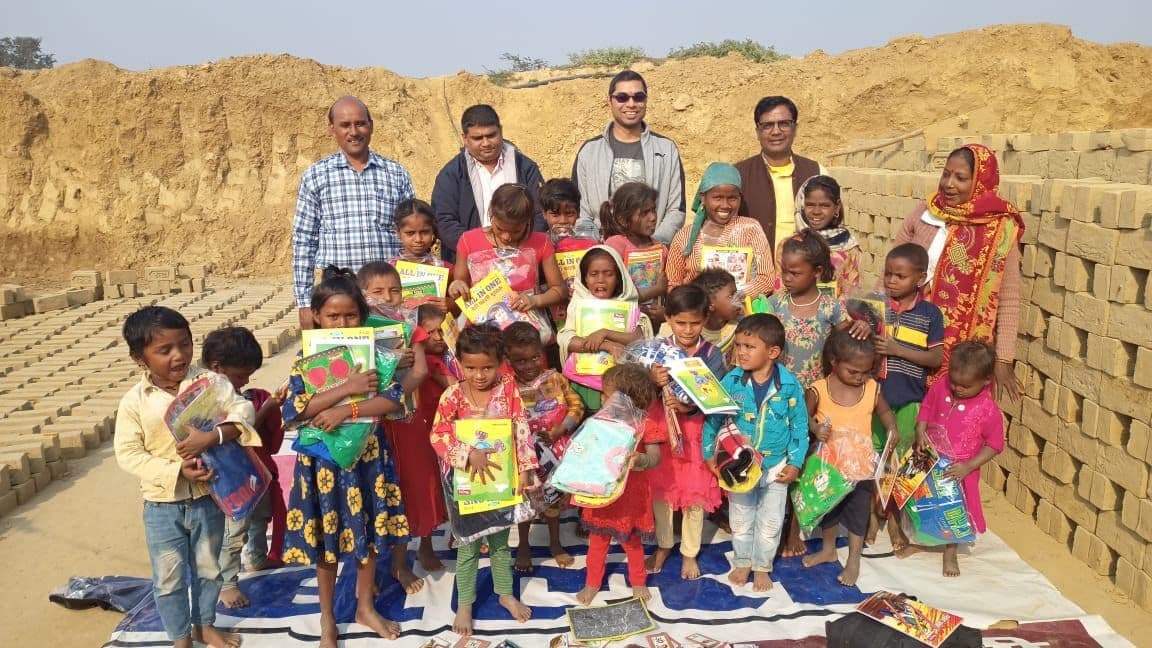 काशी में अनोखी पहल, प्रवासी मजदूरों के बच्चों के लिए खास स्कूल, मैसेज- पढ़ेंगे तो पूरे होंगे सारे सपने