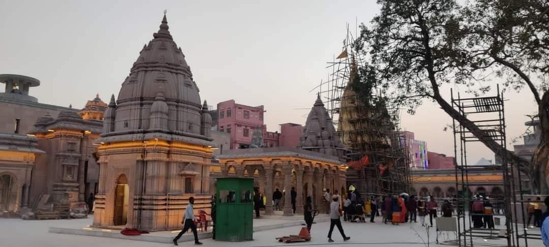 Kashi Vishwanath Corridor: अंबर से नीलांबर थीम, उद्घाटन से पहले देखें PM मोदी के ड्रीम प्रोजेक्ट की झलक