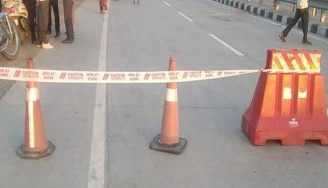Bareilly News: बरेली में शादी समारोह में जा रहे जीजा-साला की सड़क हादसे में मौत, घर में मचा कोहराम Bareilly News: बरेली में शादी समारोह में जा रहे जीजा-साला की सड़क हादसे में मौत, घर में मचा कोहराम
