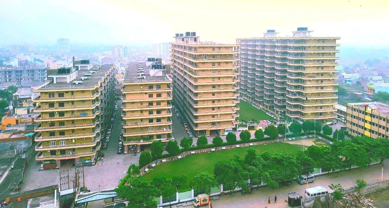 Aligarh News: शहर में रियल एस्टेट मार्केट की बूम, कोरोना संकट के लॉकडाउन के बाद धड़ाधड़ बिक रहे फ्लैट्स