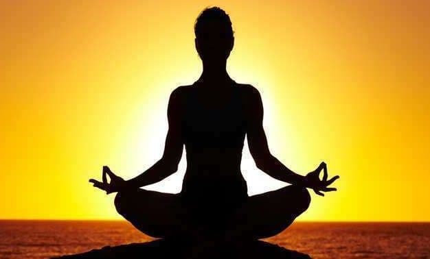 Post Festive Detox: त्योहारों पर मिठाई और पकवानों ने बिगाड़ दी सेहत? ऐसे करें अपनी बॉडी को डिटॉक्स