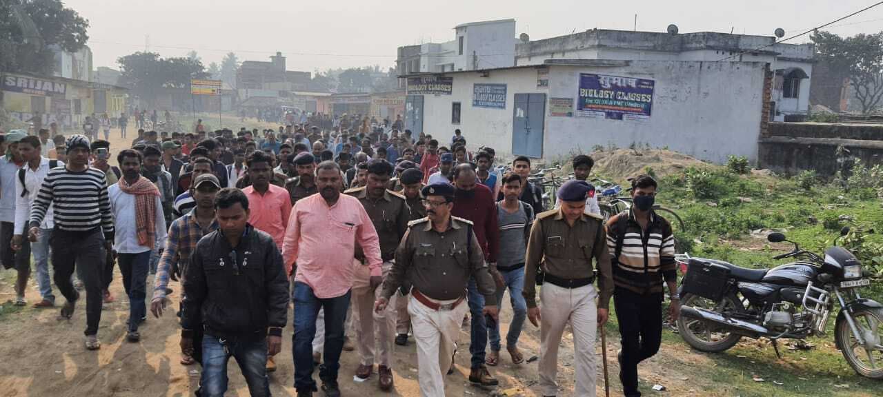 Bihar Crime News: 9वीं के होनहार छात्र का मर्डर कर शौचालय में फेंका, शव की हालत देख कांप उठी रूह, तीन दिन से था लापता