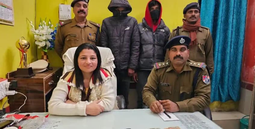 ब्राउन शुगर के साथ दो अंतरराज्यीय तस्कर रोहतास में गिरफ्तार, झारखंड से भी जुड़े हैं तार