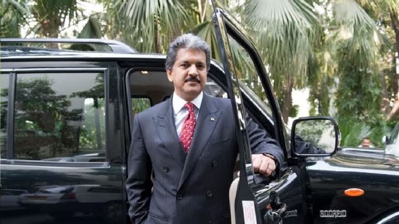 आनंद महिंद्रा ने भारत के 14 खिलाड़ियों को गिफ्ट में दिया Mahindra SUV Car