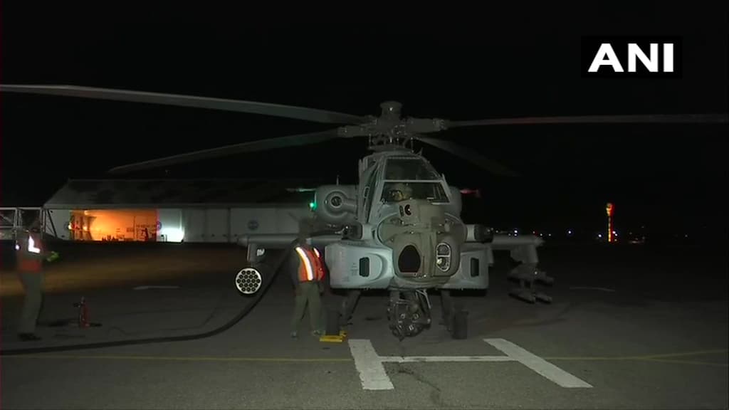 अपाचे हेलिकॉप्टर से पाकिस्तान की खैर नहीं, LOC पर भारत बढ़ाएगा ताकत
