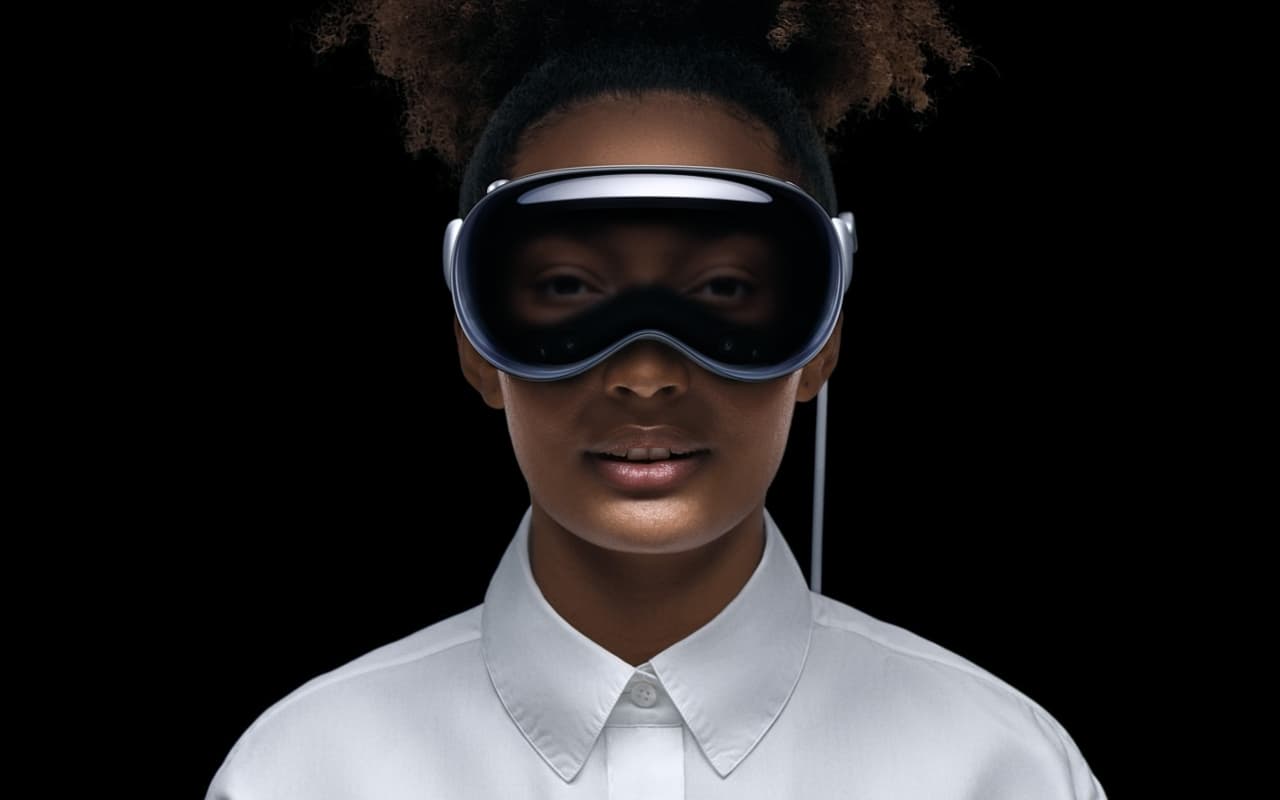 Apple Vision Pro: ऐपल के जादुई चश्मे की प्री-बुकिंग शुरू, यहां पाएं लॉन्चिंग से लेकर खूबियों तक की जानकारी