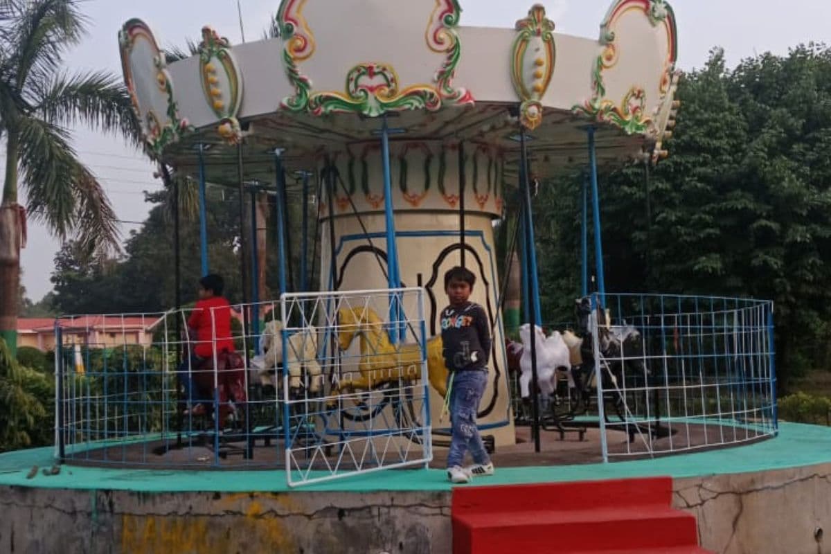 PHOTOS : कांकसा अजय नदी किनारे स्थित  देउल पार्क पर्यटकों का बना आकर्षण का केंद्र