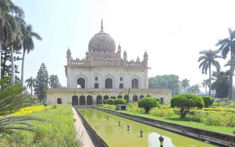 Ayodhya Ram Mandir जाने का है प्लान, तो ये टूरिस्ट प्लेस भी है शानदार; देखें Photos