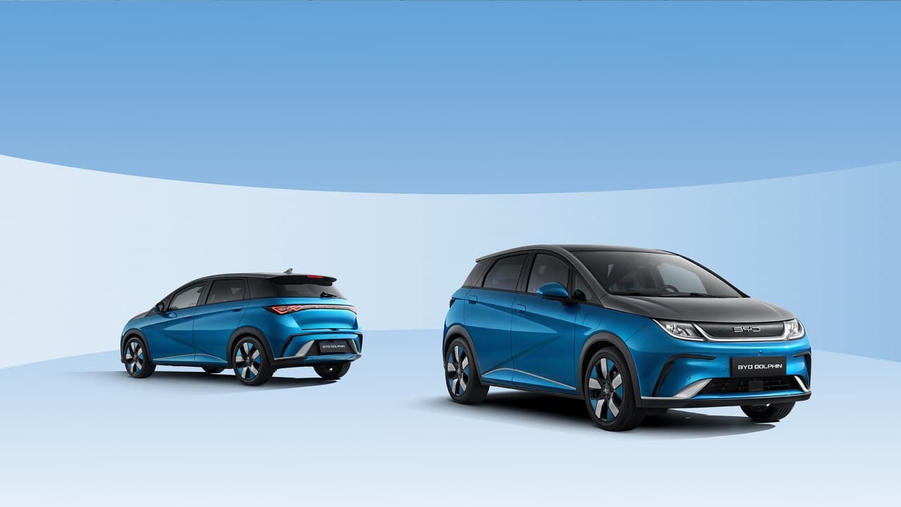 BYD ने Dolphin EV Car को ओशन एस्थेटिक डिजाइन में किया पेश, जानें क्या है इसकी प्राइस