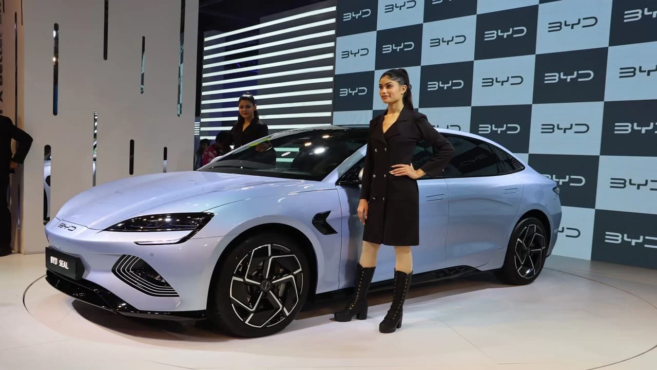 Hyundai Ionic 5 की दुश्मन लाने जा रहा चीन! खुद से दूसरी को भी कर देती है…