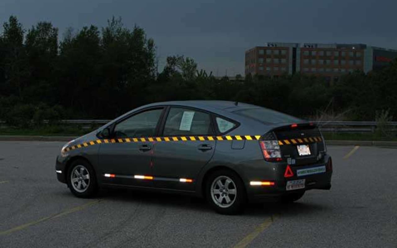 मात्र 100 रुपये में मिलेगी बेहतर Visibility, धुंध-कोहरे में गाड़ी चलाते वक्त नहीं होगी परेशानी!