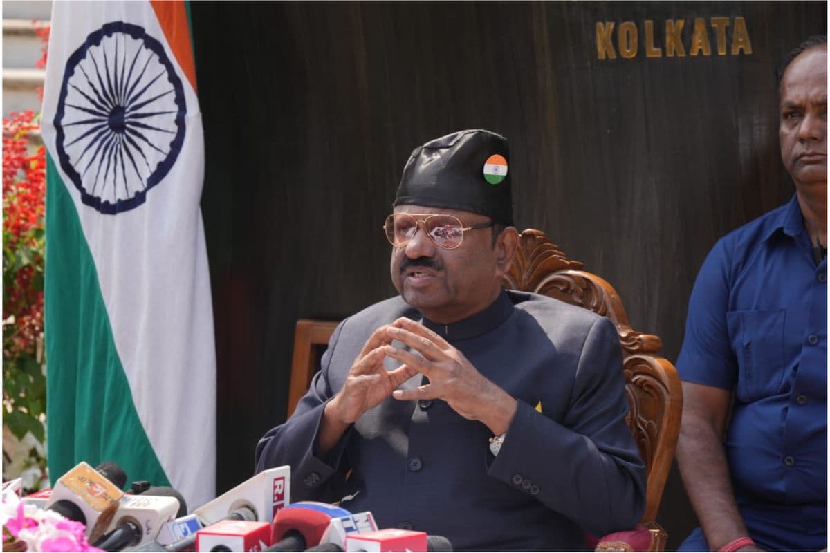 WB News : राज्यपाल सीवी आनंद बोस ने शेख शाहजहां की गिरफ्तारी पर जताई खुशी, कहा- यह सभी के लिए एक सबक