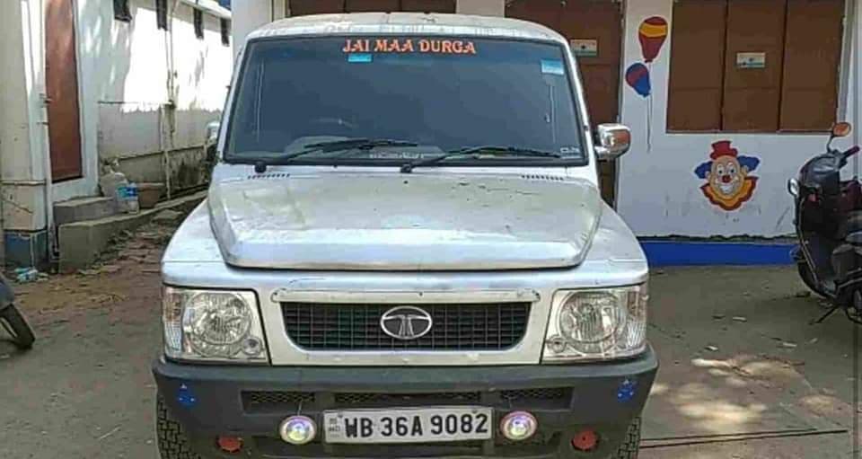 खेला होबे भयंकर! बीरभूम में विस्फोटकों से भरा वाहन जब्त, रामपुरहाट-दुमका सड़क पर पकड़ायी कार