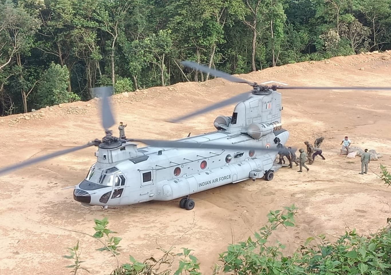 Chinook Helicopter: चिनूक हेलीकॉप्टर की क्या है खासियत, पंजाब के संगरूर में करनी पड़ी इमरजेंसी लैंडिंग