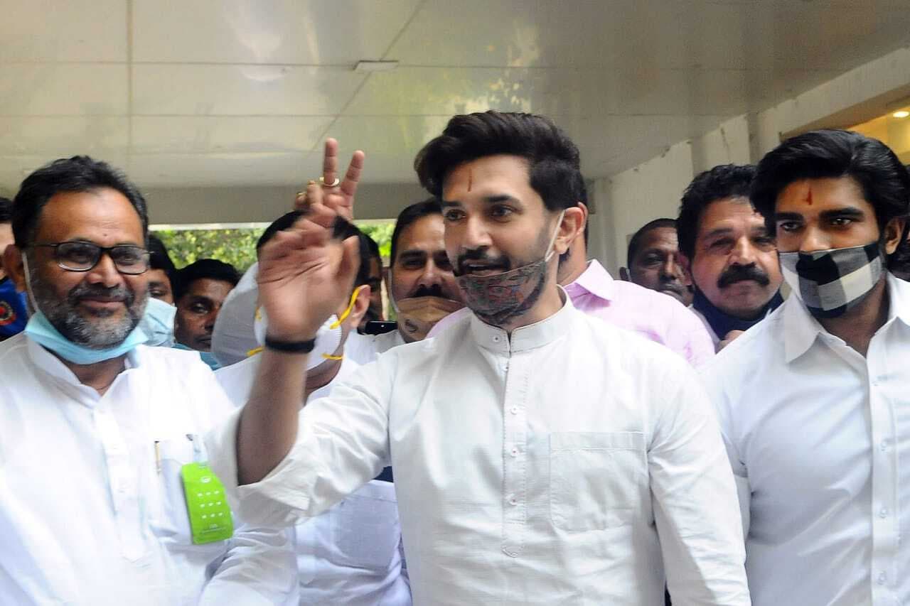 Bihar Election 2020 : पहले चरण में BJP के खिलाफ एक भी LJP प्रत्याशी नहीं, JDU की 35, HAM की 6, VIP की एक सीट पर दिया चैलेंज