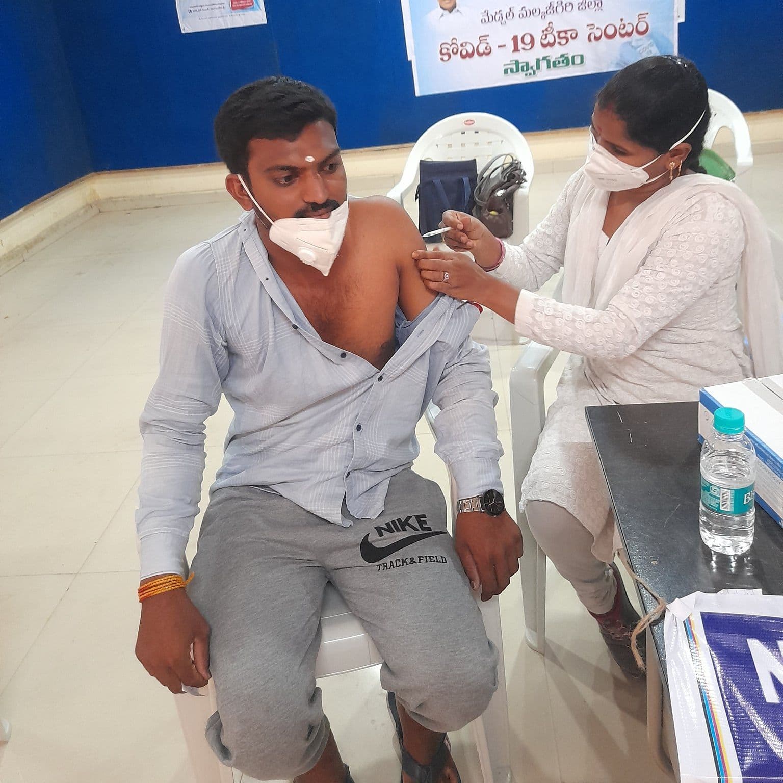 भारत में कोरोना वैक्सीनेशन अभियान में कम हो रही है महिलाओं की भागीदारी, जानें क्यों