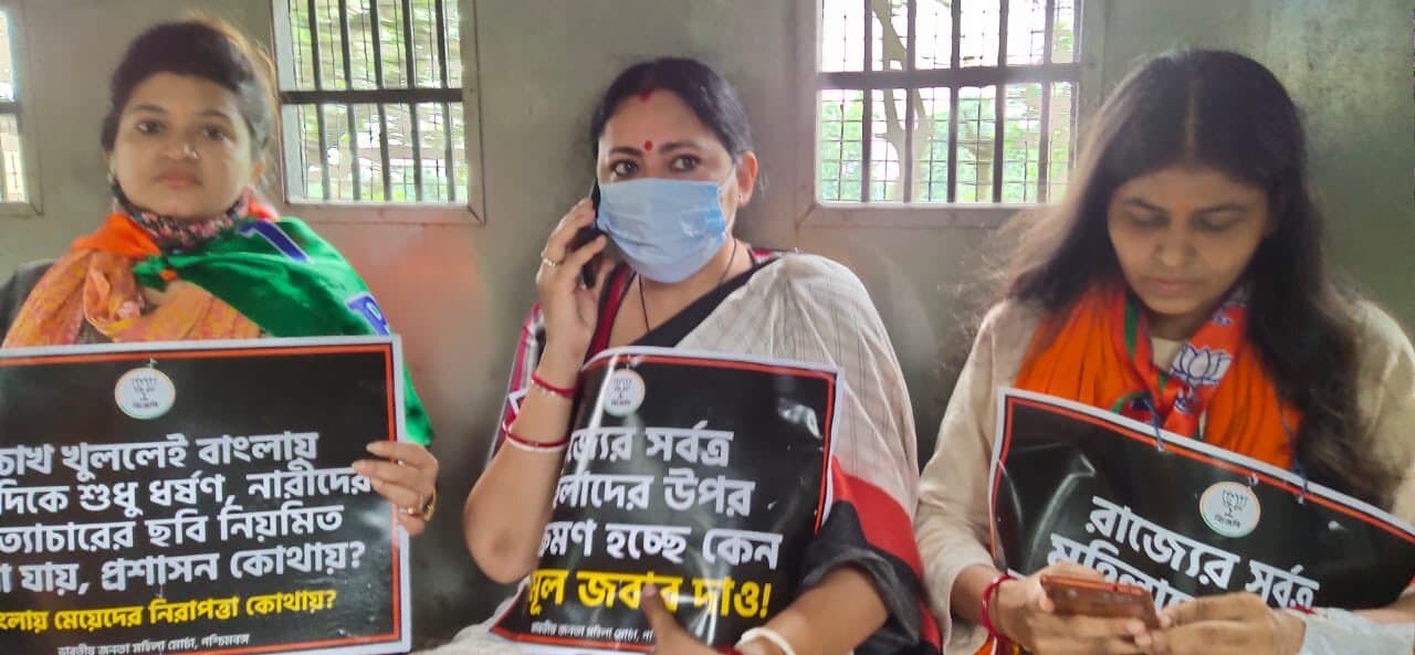 BJP महिला मोर्चा का ‘हल्ला बोल’, कोलकाता में हिंसा के खिलाफ प्रदर्शन, विधायक अग्निमित्रा पॉल गिरफ्तार