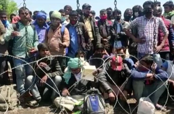 Lockdown : नो मेंस लैंड पर धरने पर बैठे वतन लौट रहे नेपाल और भारत के लोग