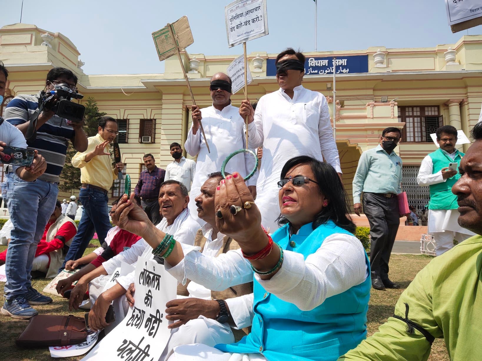 Bihar Vidhan Sabha: बिहार विधानमंडल के बजट सत्र का आज अंतिम दिन, पुलिस विधेयक पर क्या आज भी होगा बवाल? विपक्ष का प्रदर्शन शुरू