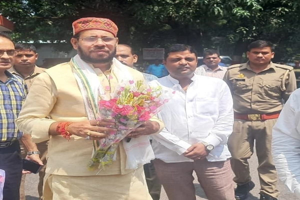 Rajya Sabha Election 2024 : समाजवादी पार्टी को चुनाव के दौरान लगा झटका, सपा विधायक मनोज पांडेय के साथ 3 अन्य MLA हुए बागी