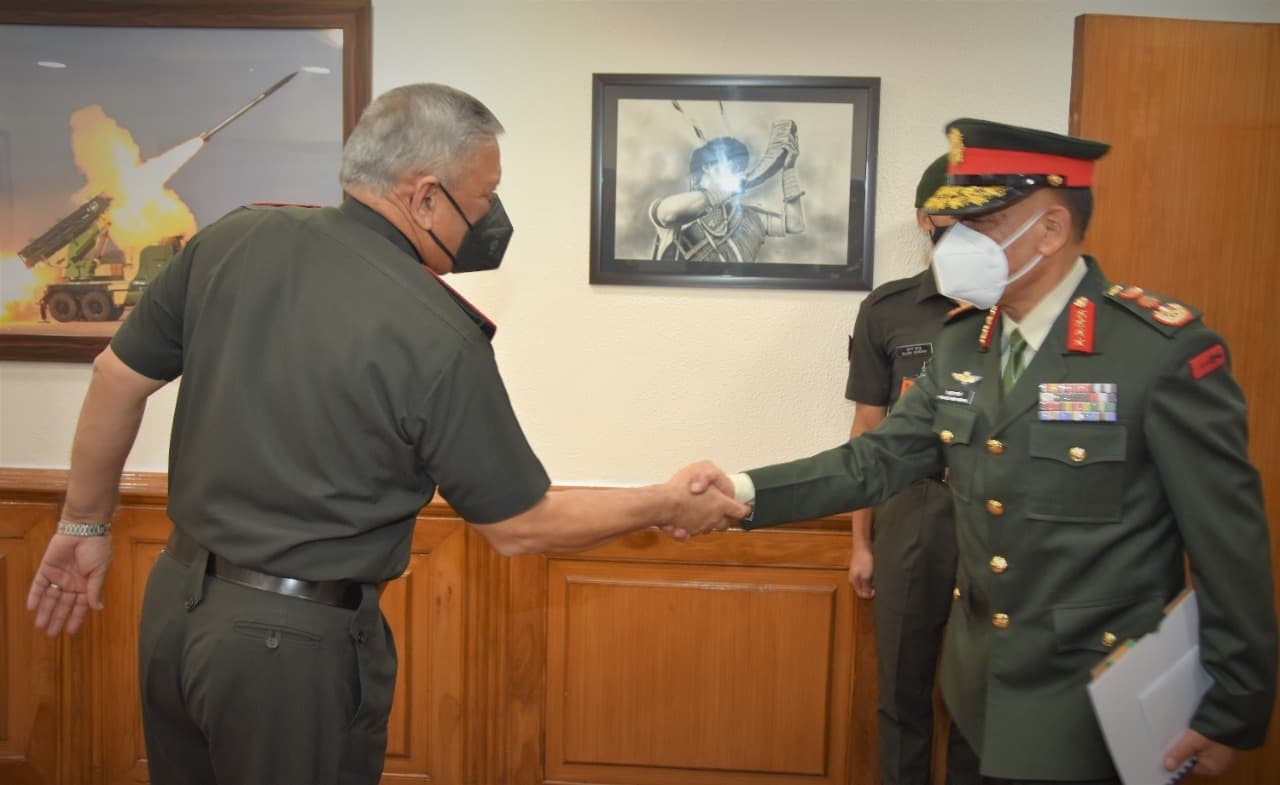 CDS Bipin Rawat: सीडीएस बिपिन रावत को याद करके रो रहा है मेरठ, होनहार छात्र के जाने से गमगीन हैं प्रो. शर्मा