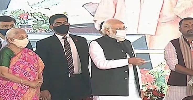 पानी से ‘कमल’ खिलाने की तैयारी, दिल्ली में कृषि कानून रद्द करने का ऐलान, महोबा में अन्नदाताओं को सौगात