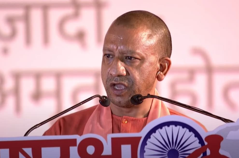 सीएम योगी ने जेवर एयरपोर्ट के शिलान्यास की तैयारियों का लिया जायजा, बोले- 2024 से मिलेगी फ्लाइट्स