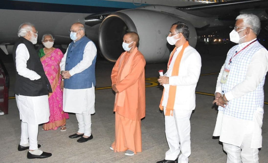 उत्तर प्रदेश में जारी चुनावी सरगर्मी के बीच क्या सिर्फ DGP कॉन्फ्रेंस में शामिल हो रहे हैं PM मोदी?