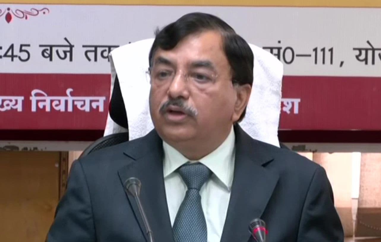 UP Election 2022: उत्तर प्रदेश में अपराधियों की ‘शामत’, आयोग बोला- यह भी बताएं कि क्यों दिया टिकट?