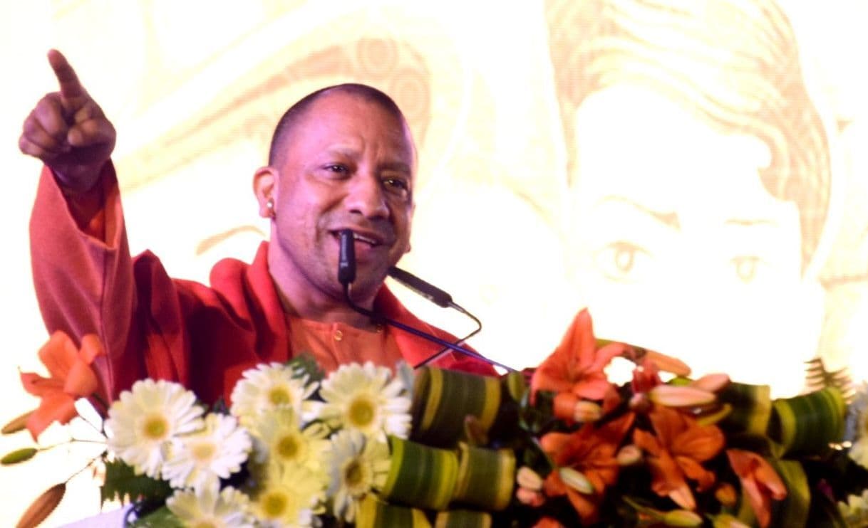 UP: CM योगी खेलेंगे विश्वनाथन आनंद के साथ शतरंज, आगरा, कानपुर होकर लखनऊ पहुंचेगी Chess Olympiad की मशाल