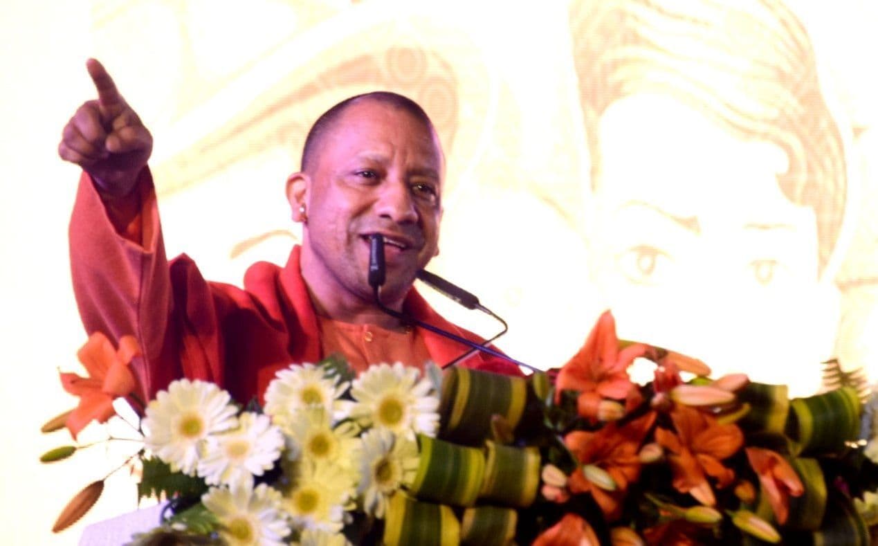 उत्तर प्रदेश को योगी सरकार देगी क्रिसमस गिफ्ट, अटल जयंती से 24 घंटे बिजली सप्लाई की तैयारी