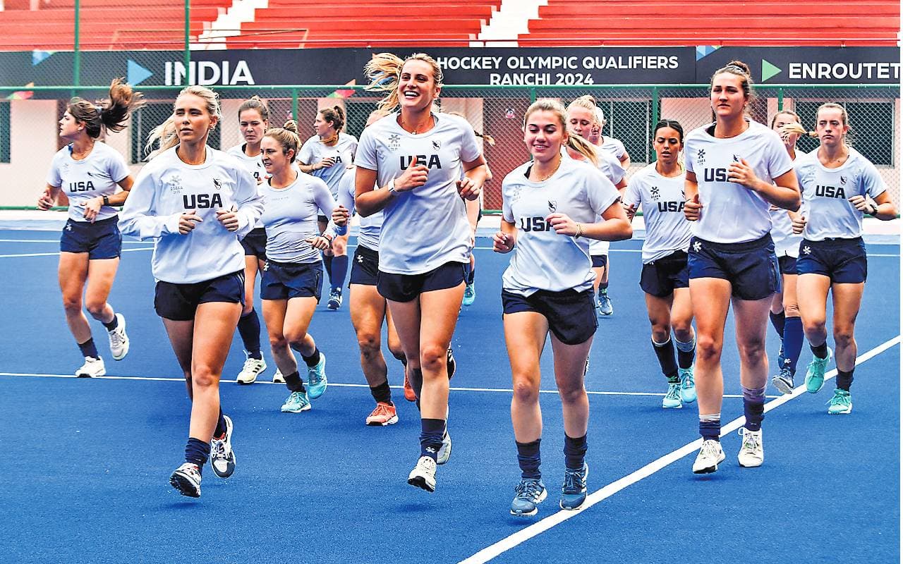 FIH ओलिंपिक क्वालीफायर: विदेशी टीमों को भा रहा रांची का मौसम, कर रही हैं जमकर अभ्यास
