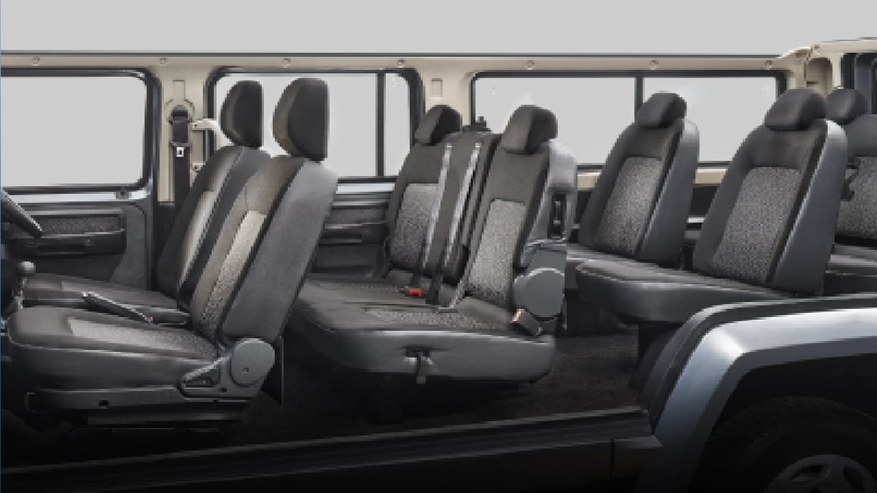 13 लोगों वाली इस बड़ी फैमिली के आगे Force Traveller को भूल जाएंगे आप! जानें इसकी कीमत