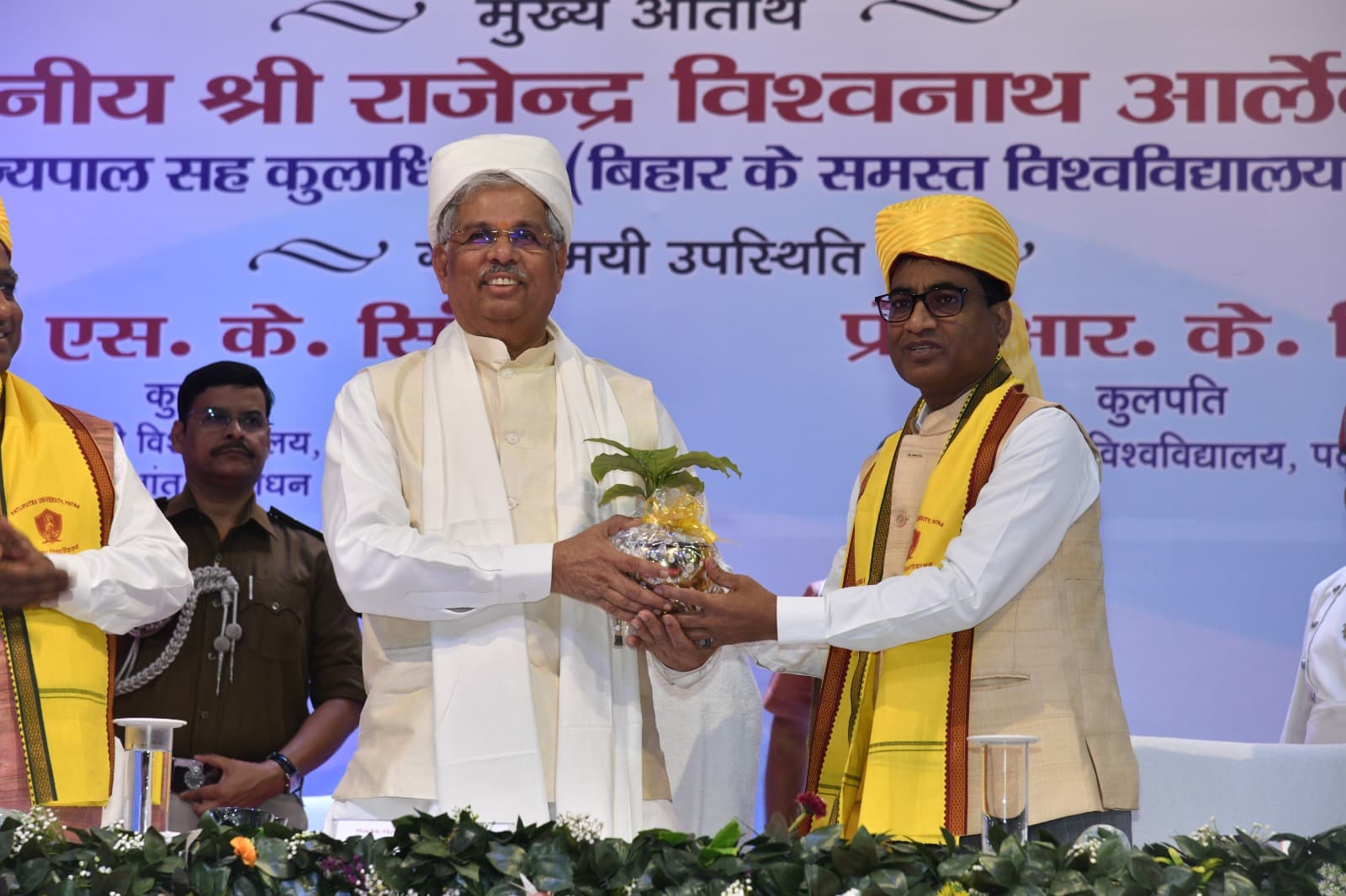 बिहार के राज्यपाल ने बताया विकसित भारत बनाने का फॉर्मूला, कहा- देश और समाज सेवा में मददगार होगी नई शिक्षा नीति